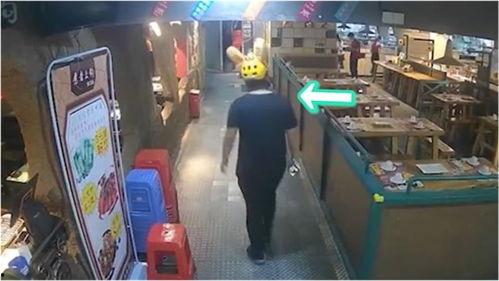 深圳外卖小哥吃瓜,街头热浪中的清凉一瞬