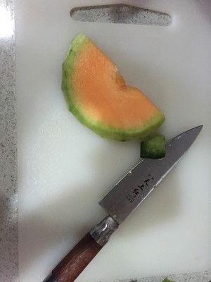 哈密瓜切块吃,尽享夏日清新美味