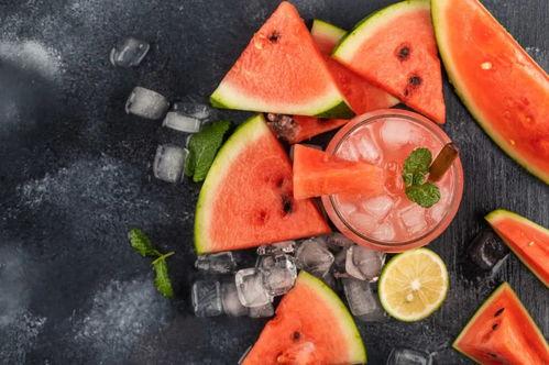 吃瓜别喝酒,饮酒需谨慎