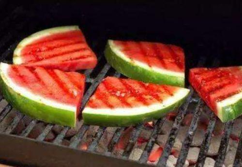 老瓜烤着吃,传统美食的烤制魅力